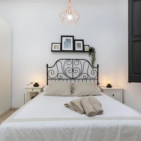 Casa Canyet Con Piscina A Un Paso De Barcelona Y La Playa Badalona Eksteriør bilde