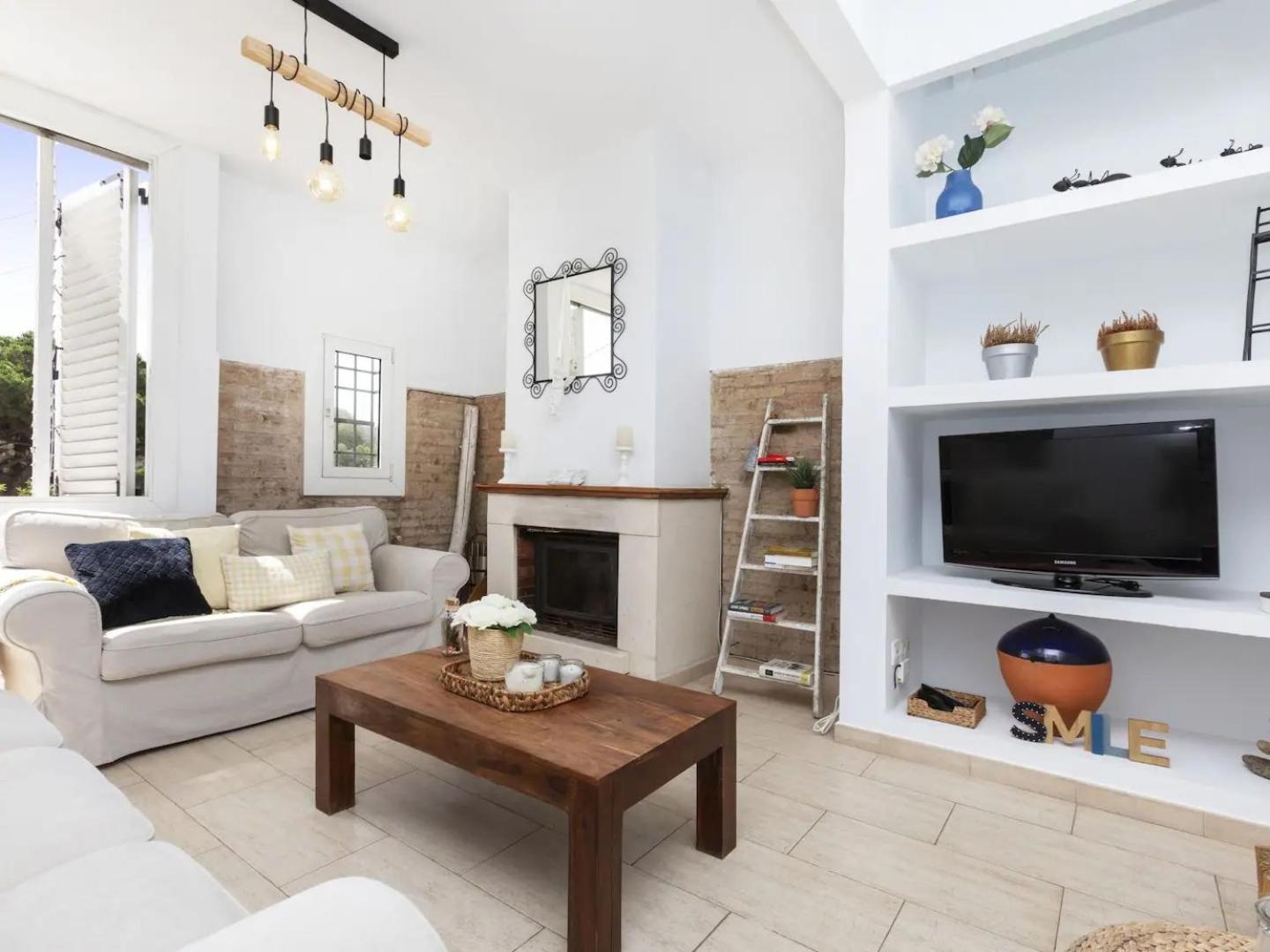 Casa Canyet Con Piscina A Un Paso De Barcelona Y La Playa Badalona Eksteriør bilde